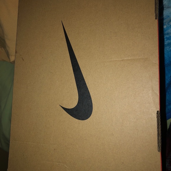 Jordan Bred 11 size 11 - Picture 6 of 6